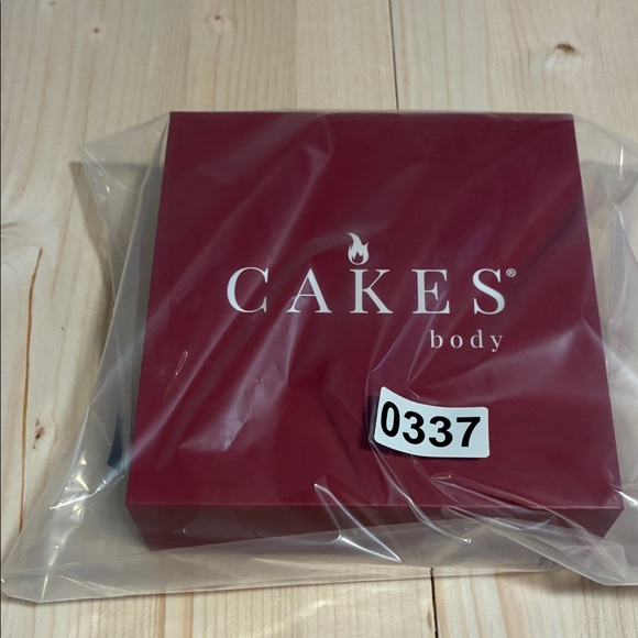 CAKES Body Adhesive Nipple Covers - Picture 9 of 9